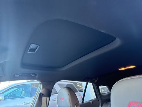 Used 2024 Chevrolet Trax RS w/ Sunroof Package image 10