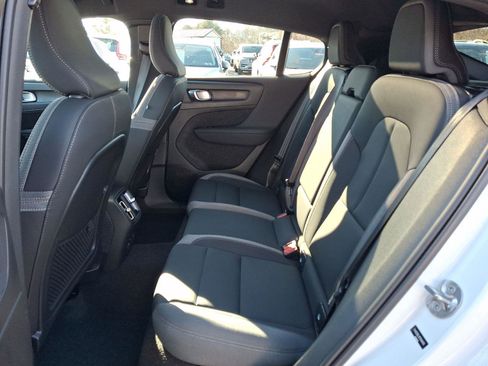 Certified 2023 Volvo C40 P8 Recharge Plus w/ Climate Package image 10