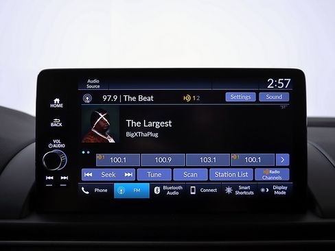Used 2025 Honda Pilot EX-L image 30