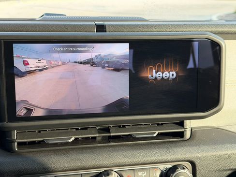 New 2026 Jeep Gladiator Sport image 16