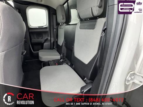 Used 2021 Toyota Tacoma SR5 image 17