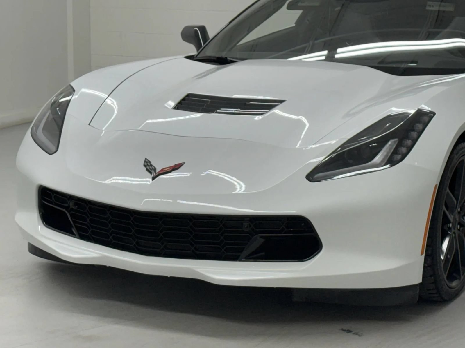 Used 2019 Chevrolet Corvette Stingray Coupe RWD image 35