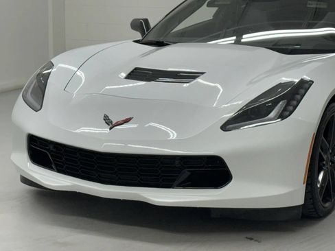 Used 2019 Chevrolet Corvette Stingray Coupe RWD image 35