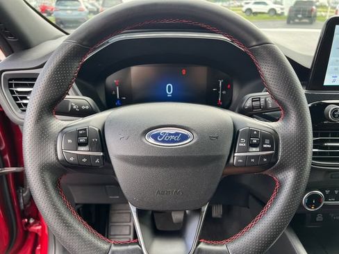 Used 2025 Ford Escape ST-Line AWD/4WD image 15