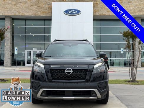 Used 2025 Nissan Pathfinder Rock Creek AWD/4WD image 2