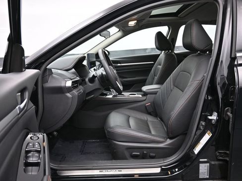 Used 2025 Nissan Altima 2.5 SR w/ SR Premium Package FWD image 22