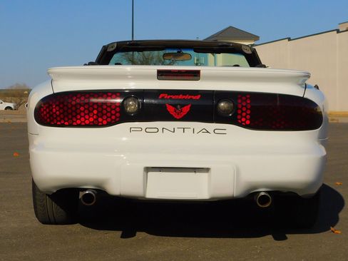 Used 2002 Pontiac Firebird image 21