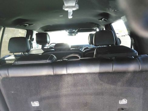 Used 2024 Jeep Wagoneer Series II w/ Flexible Seating Group RWD image 10
