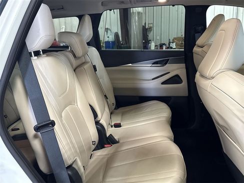 Used 2023 INFINITI QX60 Luxe w/ Cargo Package image 24