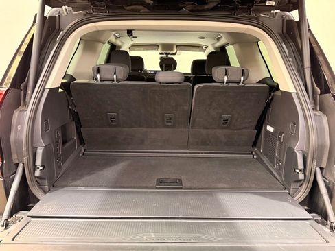 Used 2025 Ford Expedition Active AWD/4WD image 11