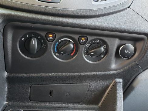 Used 2018 Ford Transit 150 XL RWD image 22