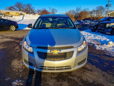 Used 2014 Chevrolet Cruze LS image 8
