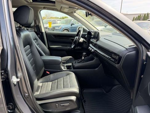 Used 2025 Honda CR-V EX-L image 12