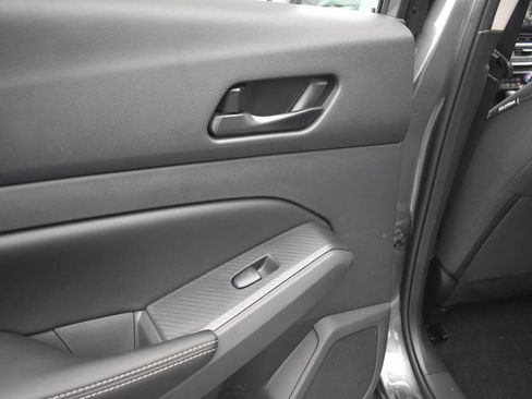 New 2025 Nissan Altima 2.5 SV w/ SV Special Edition Package image 15