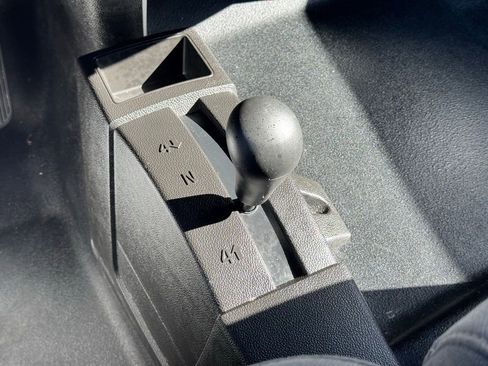 Used 2018 Chevrolet Silverado 1500 Custom w/ Trailering Package image 29