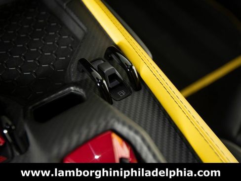 Used 2024 Lamborghini Revuelto image 24