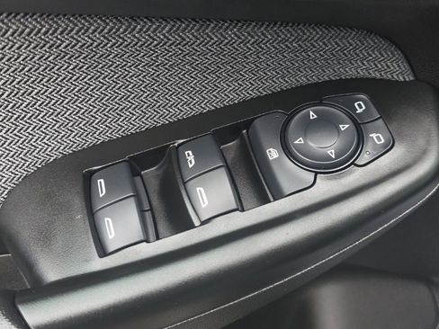 Used 2023 Chevrolet TrailBlazer LT FWD image 19