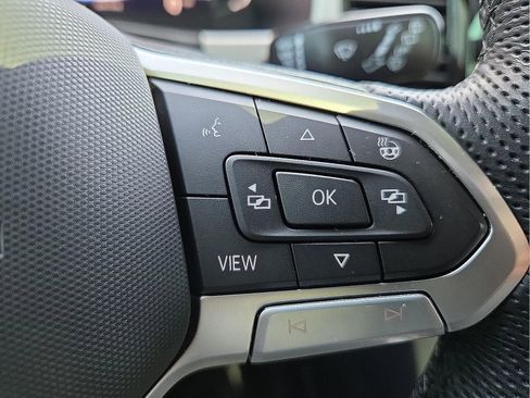 Used 2023 Volkswagen Atlas Cross Sport SEL R-Line image 16