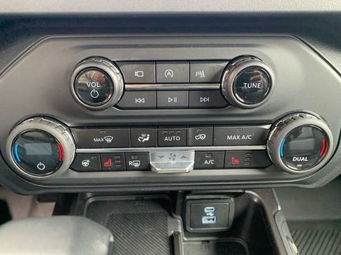 Certified 2025 Ford Bronco Outer Banks AWD/4WD image 36