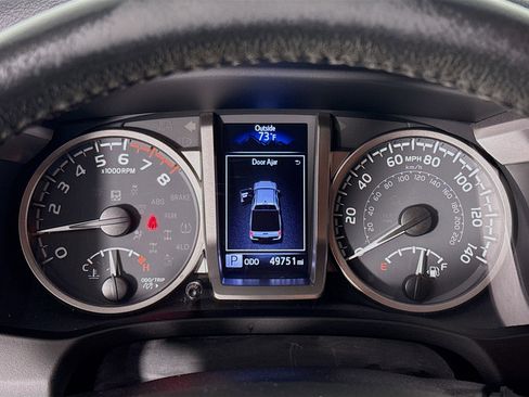 Used 2021 Toyota Tacoma TRD Sport image 16