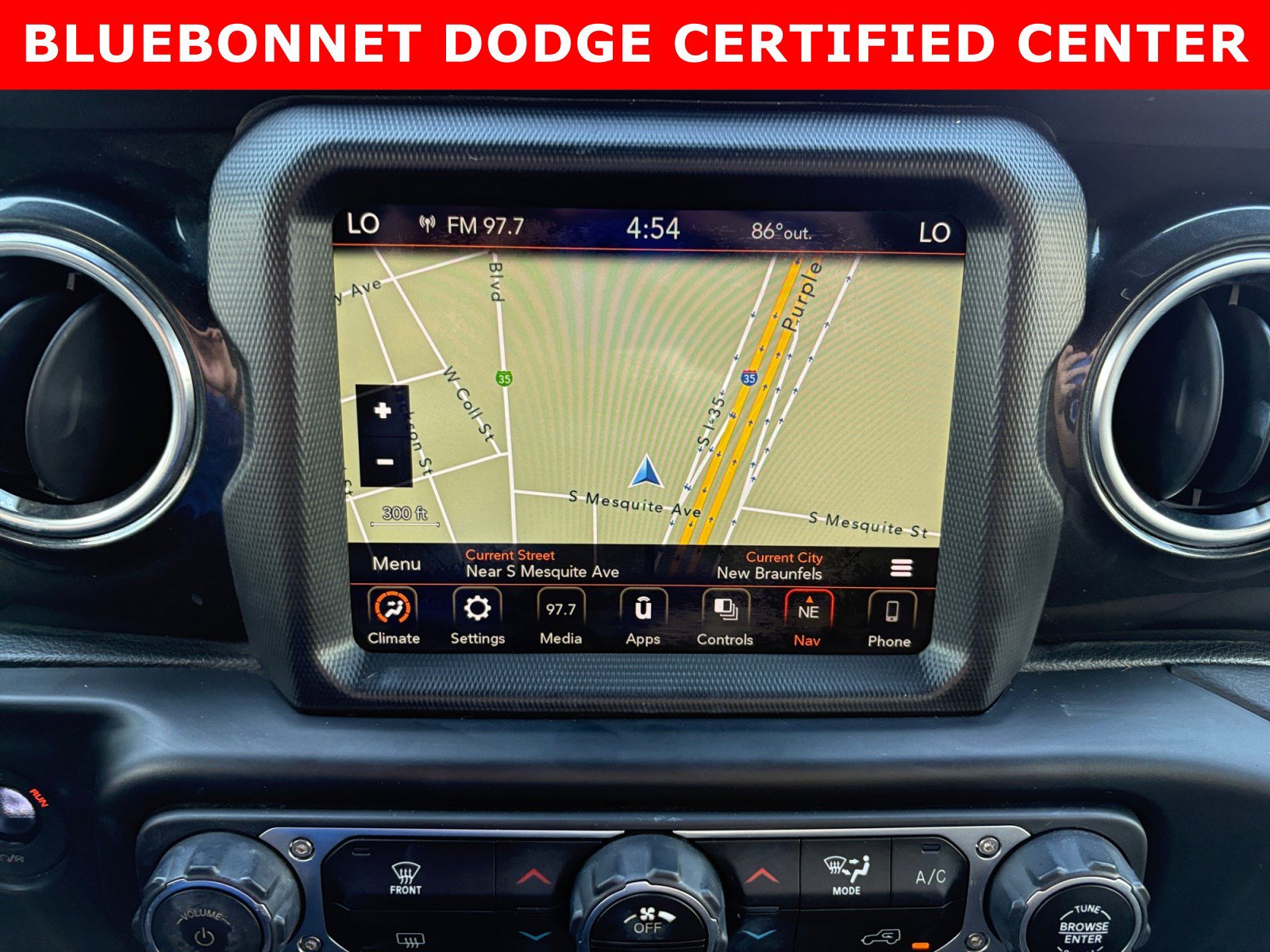 Used 2020 Jeep Wrangler Unlimited Sahara AWD/4WD image 15