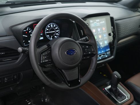 Used 2025 Subaru Forester Touring image 21