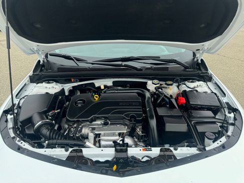 Used 2024 Chevrolet Malibu LT image 32