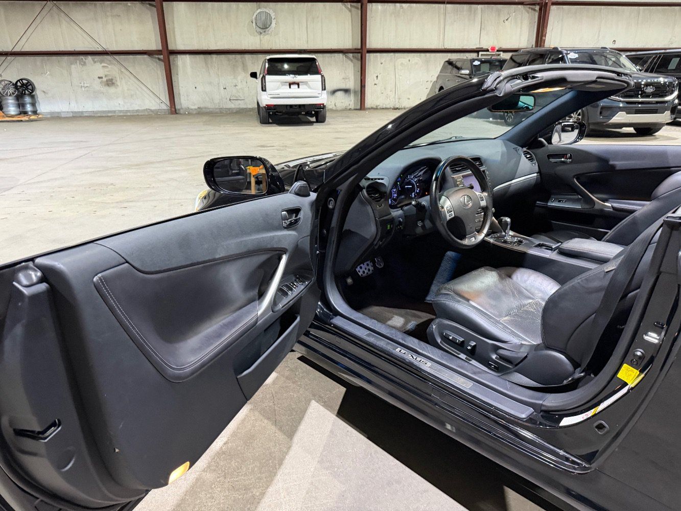 Used 2013 Lexus IS 250C RWD image 22