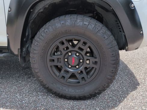 Used 2018 Toyota 4Runner TRD Pro AWD/4WD image 11