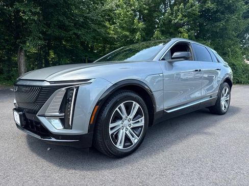 Used 2024 Cadillac Lyriq Tech w/ Driver Assist Package AWD/4WD image 1