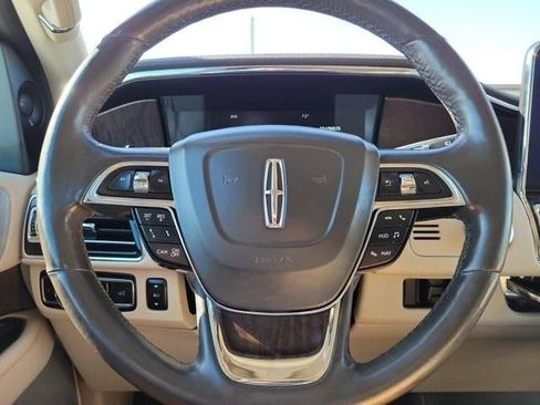 Used 2020 Lincoln Navigator Reserve w/ Luxury Package image 15