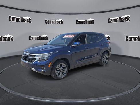 Used 2026 Kia Seltos LX FWD image 3