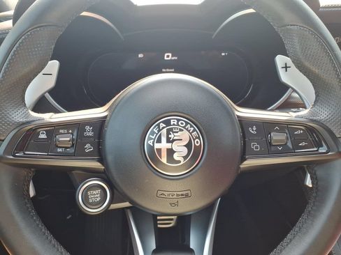 Used 2024 Alfa Romeo Stelvio Veloce AWD/4WD image 5