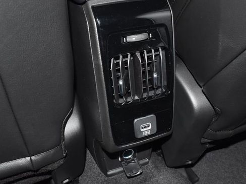 New 2026 Jeep Compass Latitude image 24