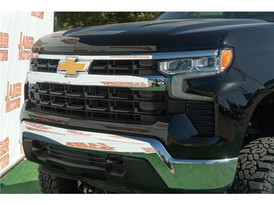 Used 2026 Chevrolet Silverado 1500 LT AWD/4WD image 11