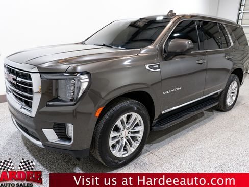 Used 2021 GMC Yukon SLT image 2