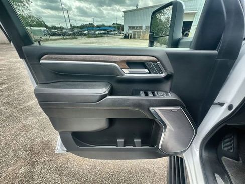 Certified 2024 Chevrolet Silverado 2500 High Country w/ Technology Package AWD/4WD image 21