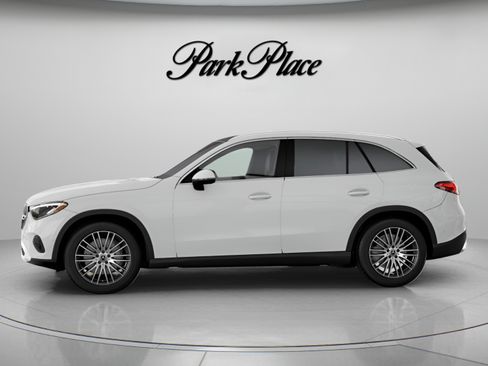 Used 2026 Mercedes-Benz GLC 300 image 6