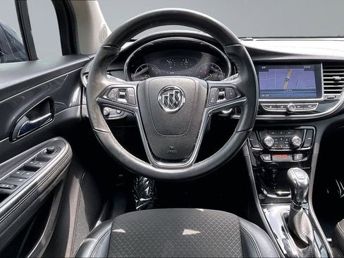 Used 2018 Buick Encore Sport Touring FWD image 5