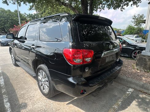 Used 2025 Toyota Sequoia TRD Pro AWD/4WD image 4