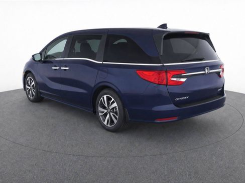 Used 2024 Honda Odyssey Touring image 4