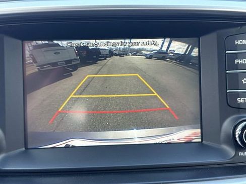 Used 2020 Kia Sorento LX image 25