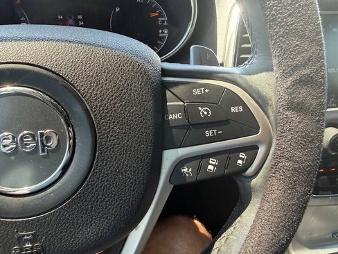 Used 2016 Jeep Grand Cherokee High Altitude AWD/4WD image 17