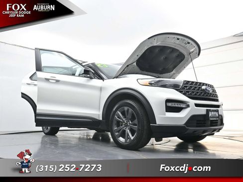 Used 2023 Ford Explorer XLT w/ Equipment Group 202A AWD/4WD image 35