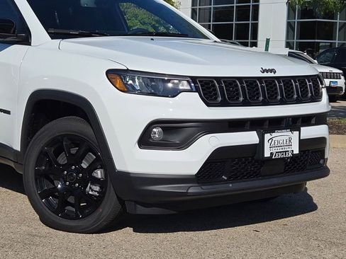 New 2026 Jeep Compass Latitude image 2
