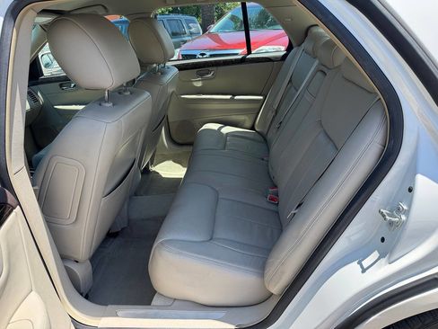 Used 2010 Cadillac DTS FWD image 14