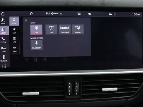 Used 2020 Porsche Cayenne Turbo image 33