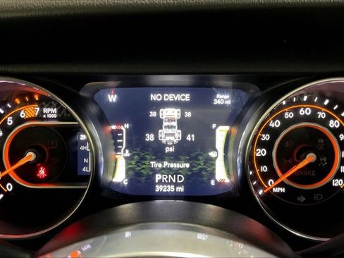 Used 2022 Jeep Wrangler Unlimited Sahara w/ Cold Weather Group image 20