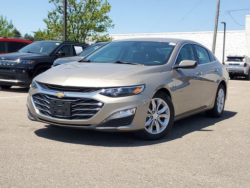 Used 2022 Chevrolet Malibu LT FWD image 30