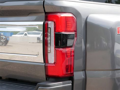 Used 2024 Ford F450 Limited w/ FX4 Off-Road Package image 28